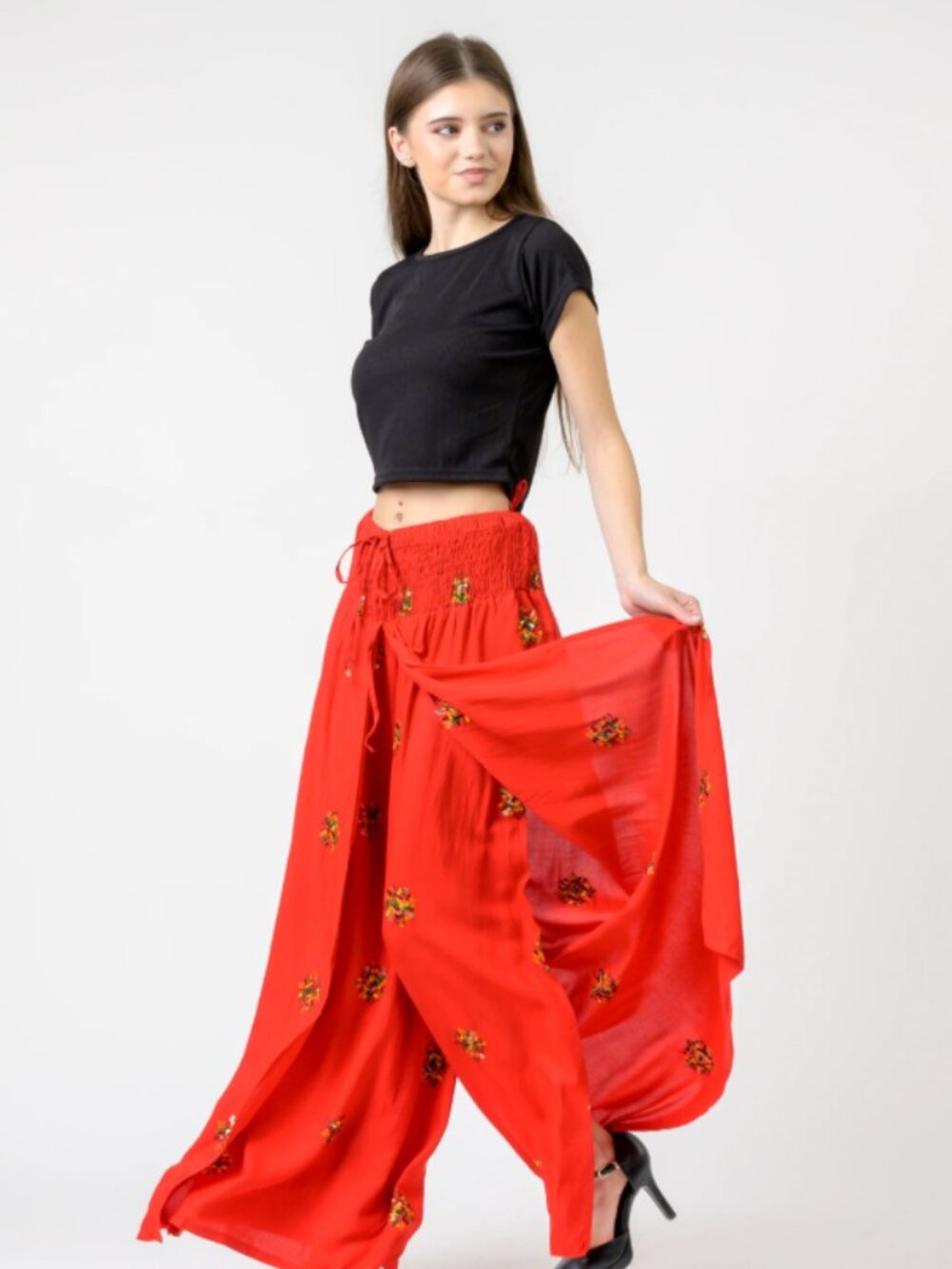 258. Red flap viscose Pants with sequin embroidery - Picture 2 of 3